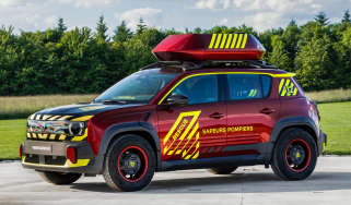 Renault Vision 4 Rescue concept - front